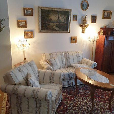 Gaestewohnung Elegance Хале Екстериор снимка